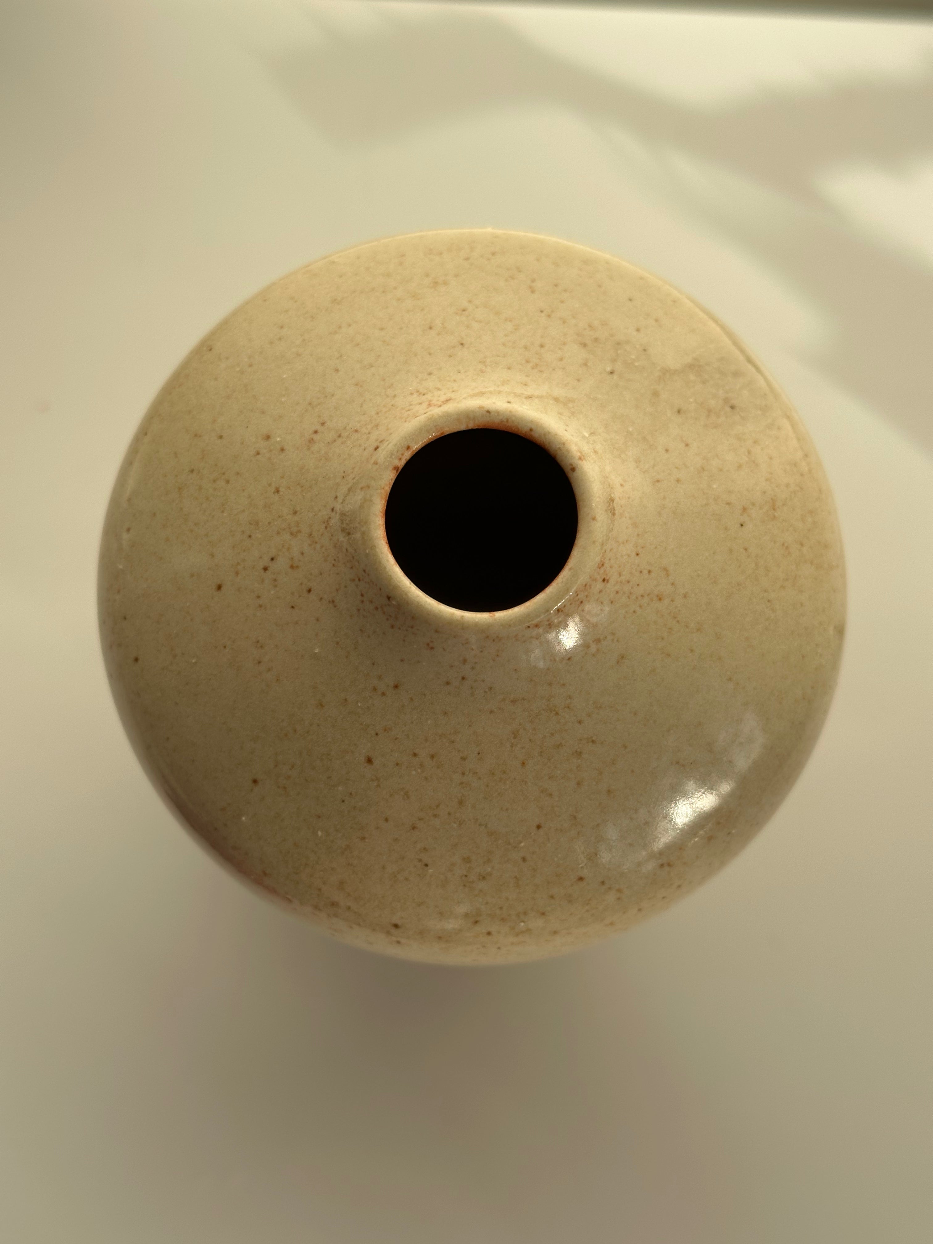 WS ceramic Bud vase 1